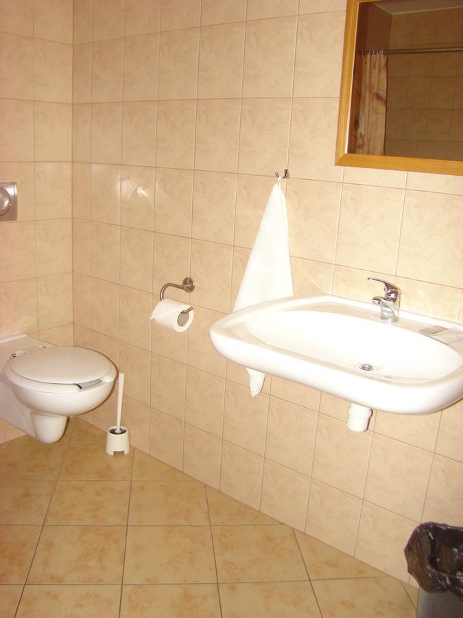 Hotel Pod Debem Chocianow Kültér fotó